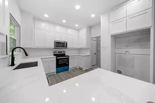 917 N Jackson St, Palestine, TX 75801 - Photo 32