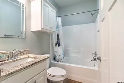 2802 Valley View St, Tyler, TX 75701 - Photo 16