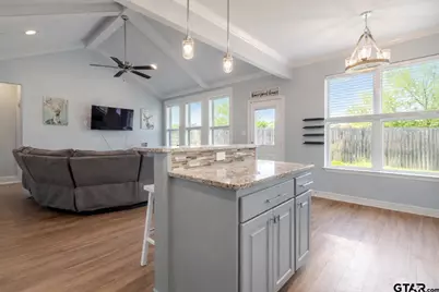 2802 Valley View St, Tyler, TX 75701 - Photo 8