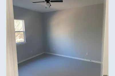 19213 Hillside Dr, Tyler, TX 75703 - Photo 6