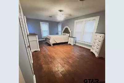 402 Clarksville, Bogata, TX 75417 - Photo 10