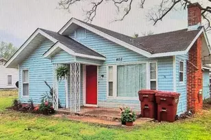 402 Clarksville, Bogata, TX 75417 - Photo 2