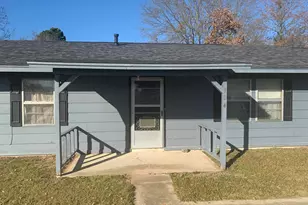304 SW 6th St, Bogata, TX 75417 - Photo 4