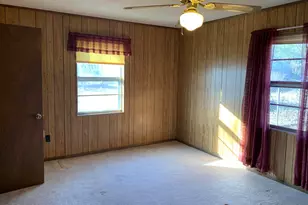 304 SW 6th St, Bogata, TX 75417 - Photo 20