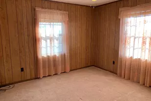 304 SW 6th St, Bogata, TX 75417 - Photo 24