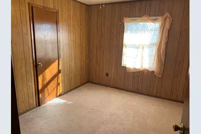 304 SW 6th St, Bogata, TX 75417 - Photo 16