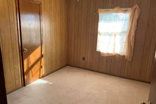 304 SW 6th St, Bogata, TX 75417 - Photo 16