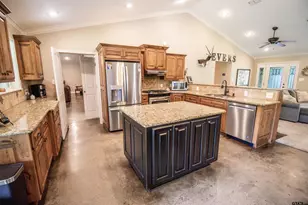 2102 Cr 3366, Tenaha, TX 75974 - Photo 6