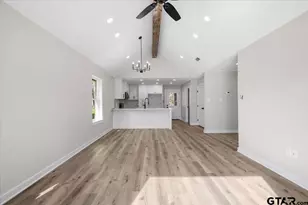 427 W Harmony St, Tyler, TX 75702 - Photo 4
