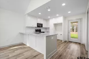 443 W Harmony St, Tyler, TX 75702 - Photo 8