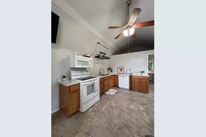 140 Young Cir, Bullard, TX 75757 - Photo 4
