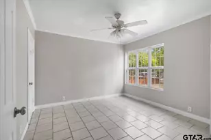 917 W Shaw St, Tyler, TX 75701 - Photo 14