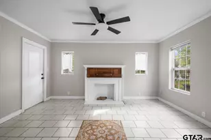 917 W Shaw St, Tyler, TX 75701 - Photo 4