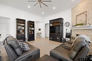 110 Rose Row, Winona, TX 75792 - Photo 6