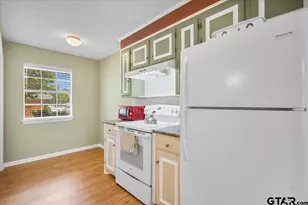 1322 E Hankerson St, Tyler, TX 75701 - Photo 10
