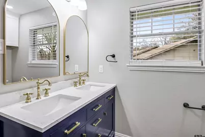 2403 Breckenridge, Tyler, TX 75702 - Photo 32