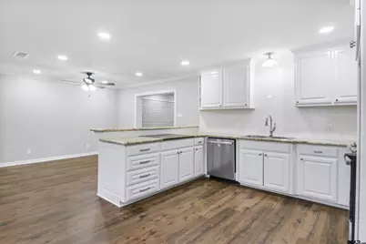 2403 Breckenridge, Tyler, TX 75702 - Photo 20