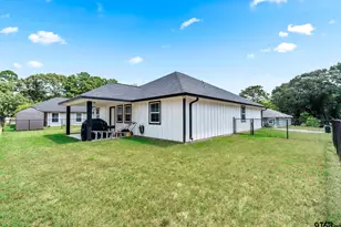 429 Garrett Cir, Winona, TX 75792 - Photo 38