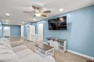 429 Garrett Cir, Winona, TX 75792 - Photo 16