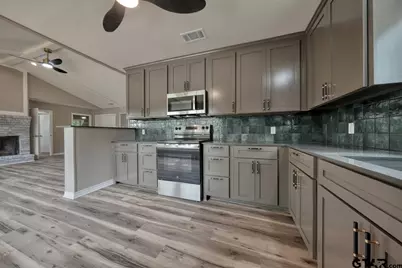 1221 Chateau Ln, Hideaway, TX 75771 - Photo 16