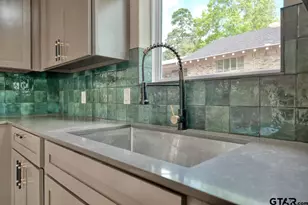 1221 Chateau Ln, Hideaway, TX 75771 - Photo 20