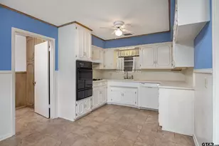 322 Vicksburg St, Tyler, TX 75703 - Photo 6