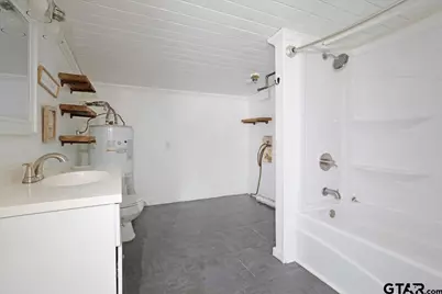 310 E 3rd St., Mt Pleasant, TX 75455 - Photo 34