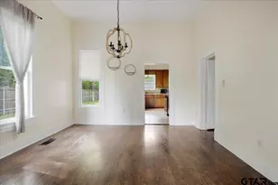 310 E 3rd St, Mt Pleasant, TX 75455 - Photo 8