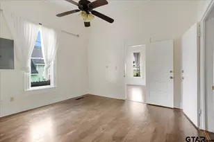 310 E 3rd St, Mt Pleasant, TX 75455 - Photo 16