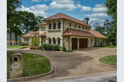 2025 Stonegate Valley Dr, Tyler, TX 75703 - Photo 2