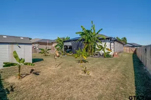 17409 Crossing Cir, Lindale, TX 75771 - Photo 24