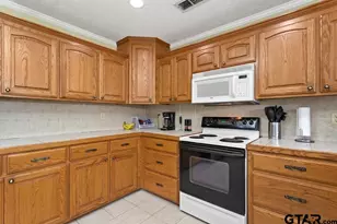 448 N Hill Rd, Tyler, TX 75706 - Photo 8