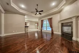 205 Heritage Ct, Lindale, TX 75771 - Photo 14