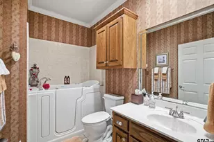 1857 Hollylake Cir, Tyler, TX 75703 - Photo 20