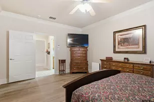 1857 Hollylake Cir, Tyler, TX 75703 - Photo 12