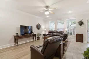 1857 Hollylake Cir, Tyler, TX 75703 - Photo 6