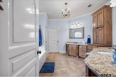 249 Heritage Ct, Lindale, TX 75771 - Photo 20