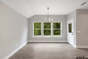 16226 Crossing Cir, Lindale, TX 75771 - Photo 14