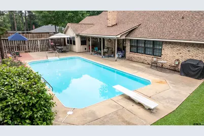 2405 Bentwood Dr, Palestine, TX 75803 - Photo 42