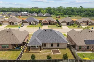 332 Kingdom Blvd, Lindale, TX 75771 - Photo 22