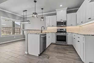 332 Kingdom Blvd, Lindale, TX 75771 - Photo 4