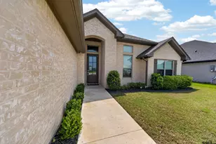 412 Meadows Ln, Chandler, TX 75758 - Photo 2