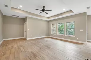 16418 Crossing Cir, Lindale, TX 75771 - Photo 4