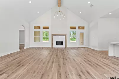 17300 Woodcrest Circle, Lindale, TX 75771 - Photo 10