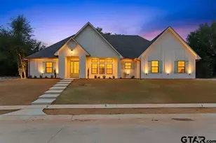 17300 Woodcrest Cir, Lindale, TX 75771 - Photo 1