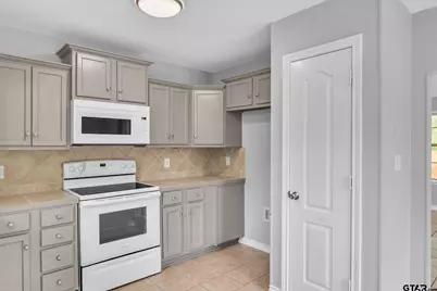 1231 N Holmes Ave, Tyler, TX 75702 - Photo 10
