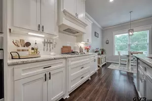 19359 Ridge Point Cir, Lindale, TX 75771 - Photo 14