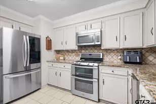 517 Charmwood Dr, Chandler, TX 75758 - Photo 14