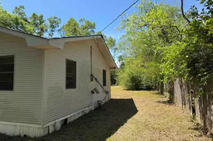 336 Butler St, Rusk, TX 75785 - Photo 4