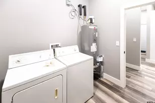 102 E Hillsboro, Tyler, TX 75702 - Photo 14